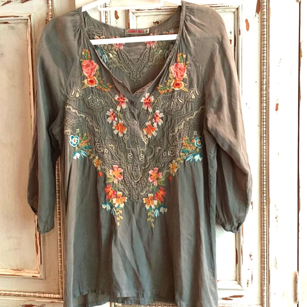 Johnny Was Embroidered Top M